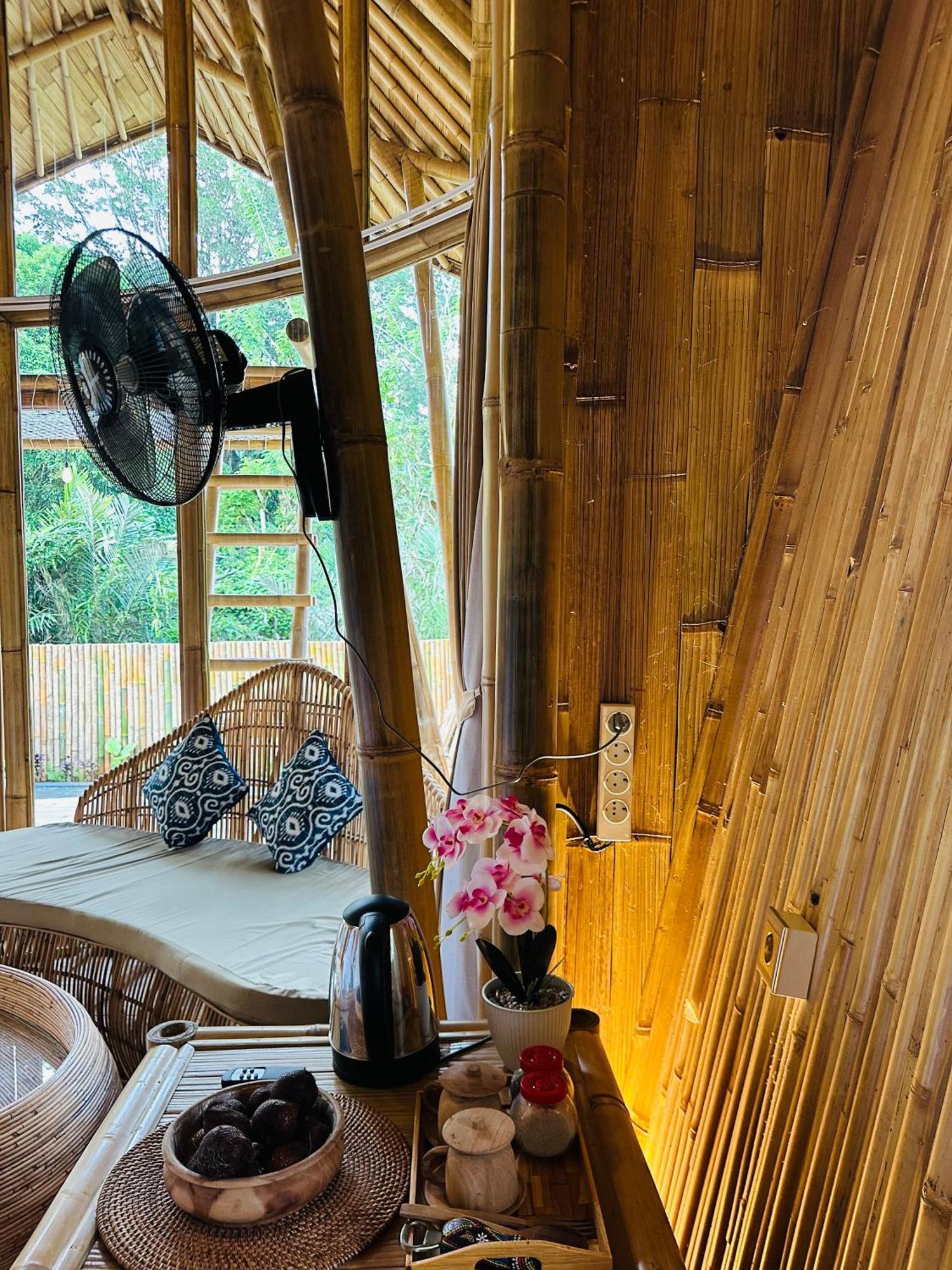 Bamboo House - Ecobreeze Βίλα Sidemen  Εξωτερικό φωτογραφία
